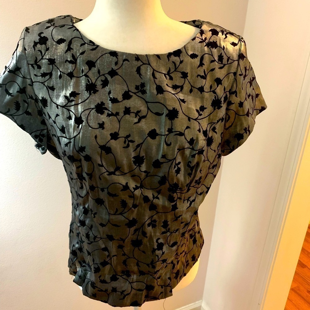 Miss Dorby silver top, size 14